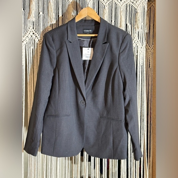 Charcoal gray blazer NWT 👩💼🧥 - Picture 4 of 4
